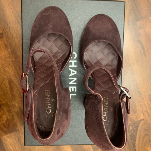 Channel suede calfskin dark purple heels size 37 - Picture 12 of 12